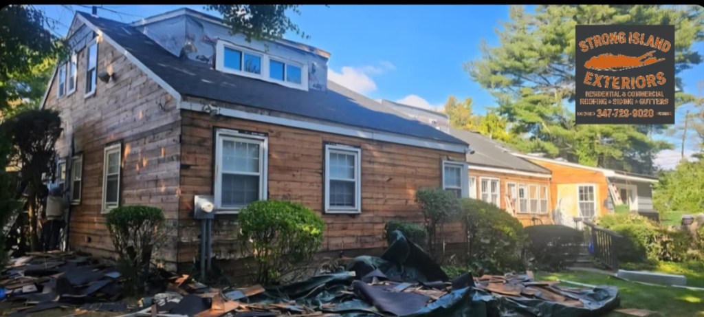 
"Flawless siding installation by Strong Island Exteriors — boosting curb appeal, energy efficiency, and home value. Our attention to detail and expert craftsmanship ensure a perfect finish every time. 



